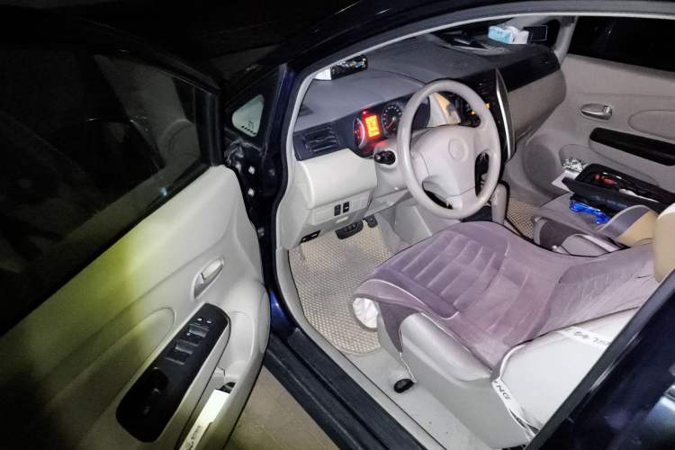 Used Venucia D50 2012 1.6L Automatic Comfort Edition