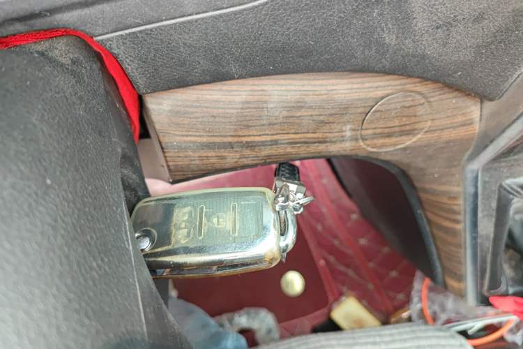 Used FORTHING Lingzhi PLUS 2021 Travel Edition 2.0L Manual Luxury 7-Seater
