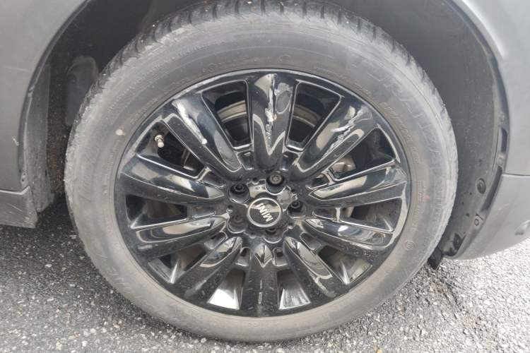 Used MINI Countryman 2019 1.5T COOPER ALL4 Artist Weekend Travel Edition
