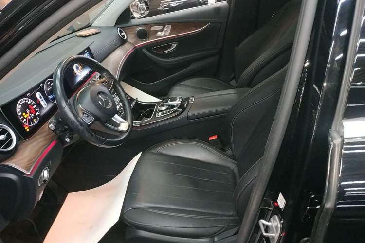 Used Mercedes-Benz E-Class 2016 E 300 L Stylish Model
