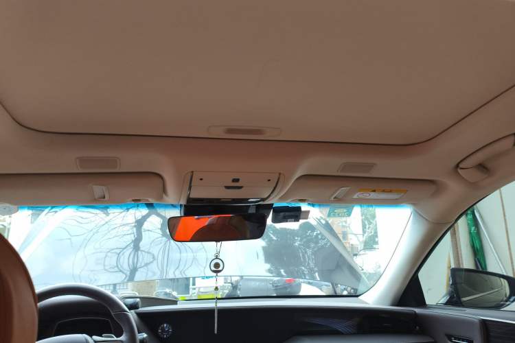 Used Lexus LS 2020 500h Excellence Edition China VI standard Headliner