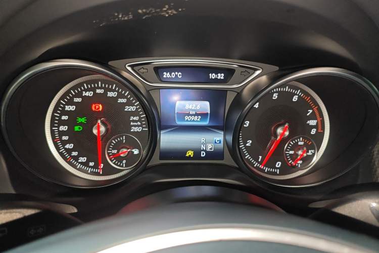Used Mercedes-Benz GLA 2017 GLA 200 Fashion Model Instrument Cluster