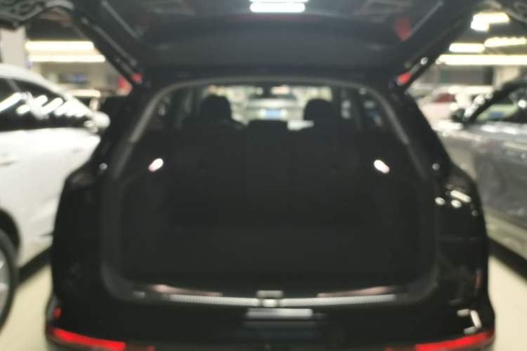 Used Audi Q5L 2022 40T Fashionable and Elegant Model