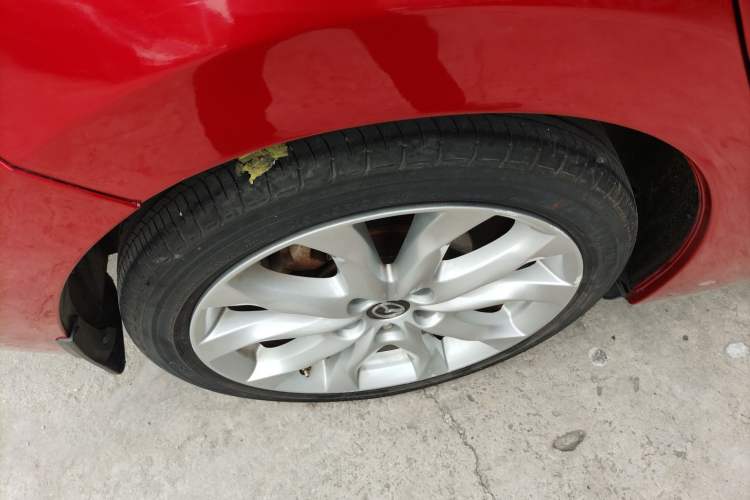 Used Mazda 3 Axela 2014 Sedan 2.0L Automatic Flagship Model