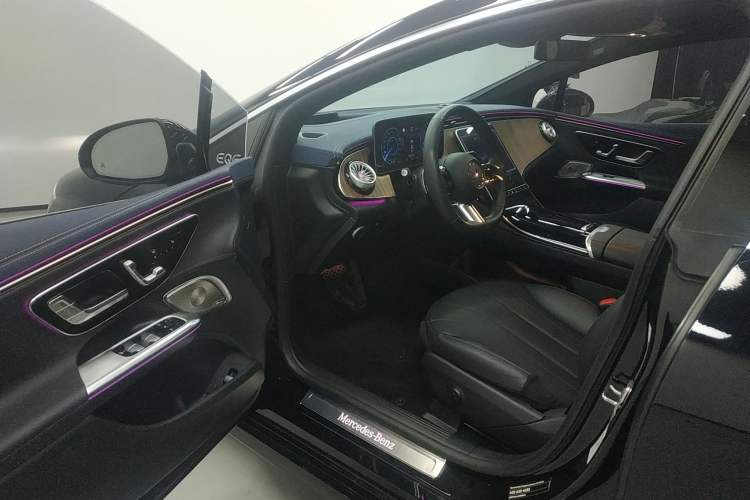 Used Mercedes-Benz EQE 2022 350 Luxury Edition