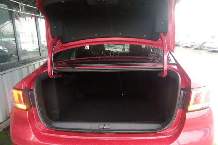 Used Peugeot 308 2018 1.6L Automatic Luxury Edition
