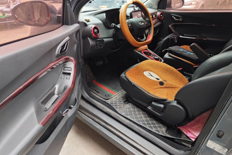 Used Chery Little Ant 2022 Sweet Pink Edition Half-Sugar Version Lithium Iron Phosphate 29.2 kWh 30 kW 301 km
