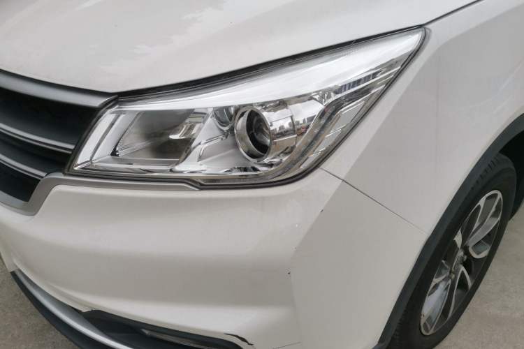 Used Baojun 730 2019 1.5T CVT Fashion Model 7 Seats China VI Emission Standard Left Front Headlight