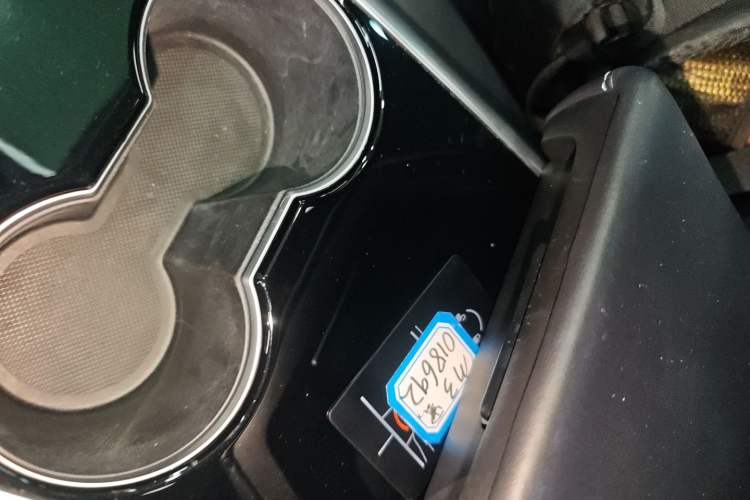 Used Tesla Model 3 2019 Standard Range Rear-Drive Upgraded Version
