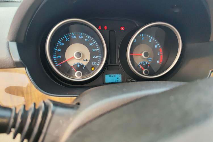 Used Buick Excelle 2015 1.5L Manual Classic Trim
