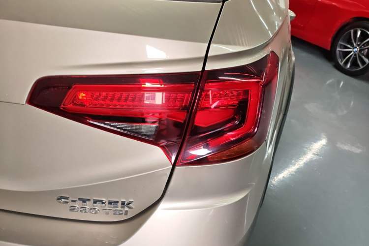 Used Volkswagen C-TREK 2018 230TSI DSG Comfort Model