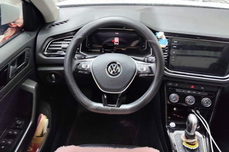 Used Volkswagen T-ROC 2022 280TSI DSG Two-Wheel Drive Comfort PLUS
