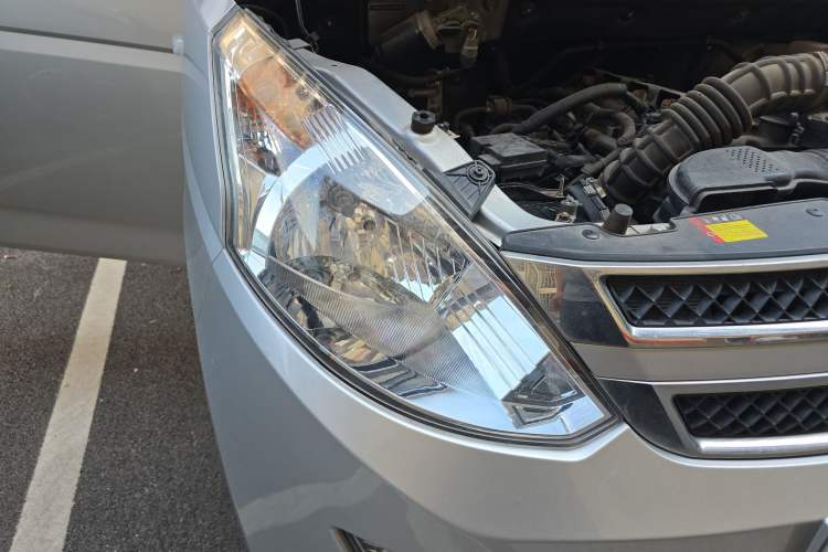 Used Wuling Rongguang V 2018 1.5L Standard Version
