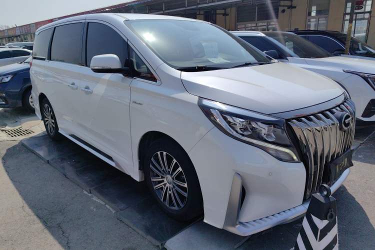 Used GAC Trumpchi M8 2021 Master Series 390T Prestige Edition Front Right 45 Deg