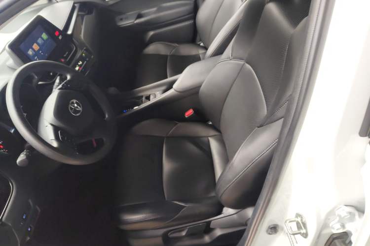 Used Toyota IZOA 2022 2.0L Yixing Version