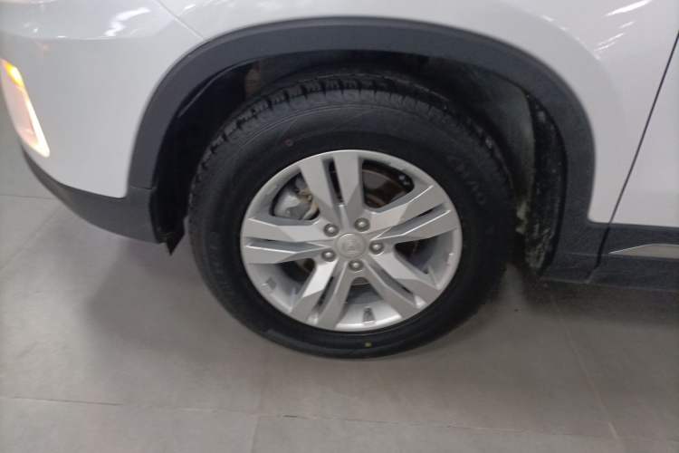 Used CHANGAN CS75 2017 Shangkui Edition 1.8T Automatic All-Wheel-Drive Elite Model Exterior 4