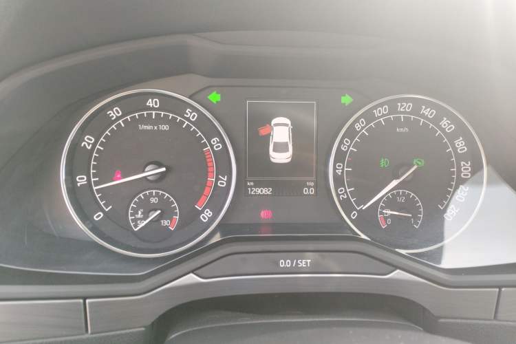 Used Skoda Superb 2016 TSI330 DSG Innovation Edition Instrument Cluster