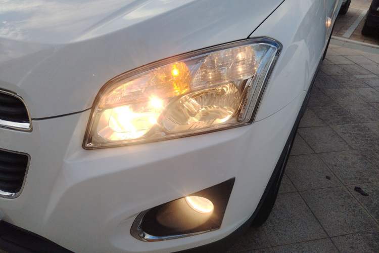 Used Chevrolet Trax 2016 1.4T Automatic Two-Wheel Drive Comfort Version with Sunroof