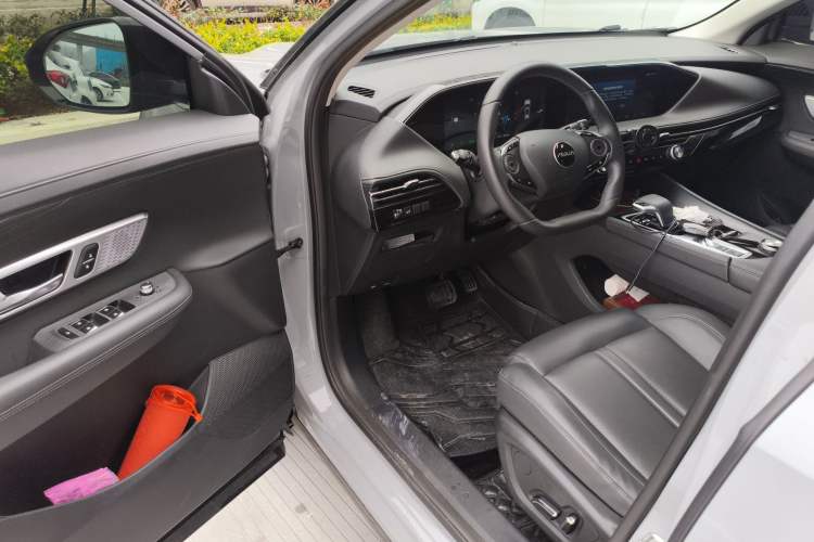 Used Dongfeng Aeolus Huge 2022 Mach Dual-Motor 1.5T MHD Dare-to-Dream Edition Driver Seat