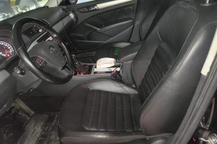 Used Volkswagen Passat 2014 1.8TSI DSG Prestige Navigation Edition