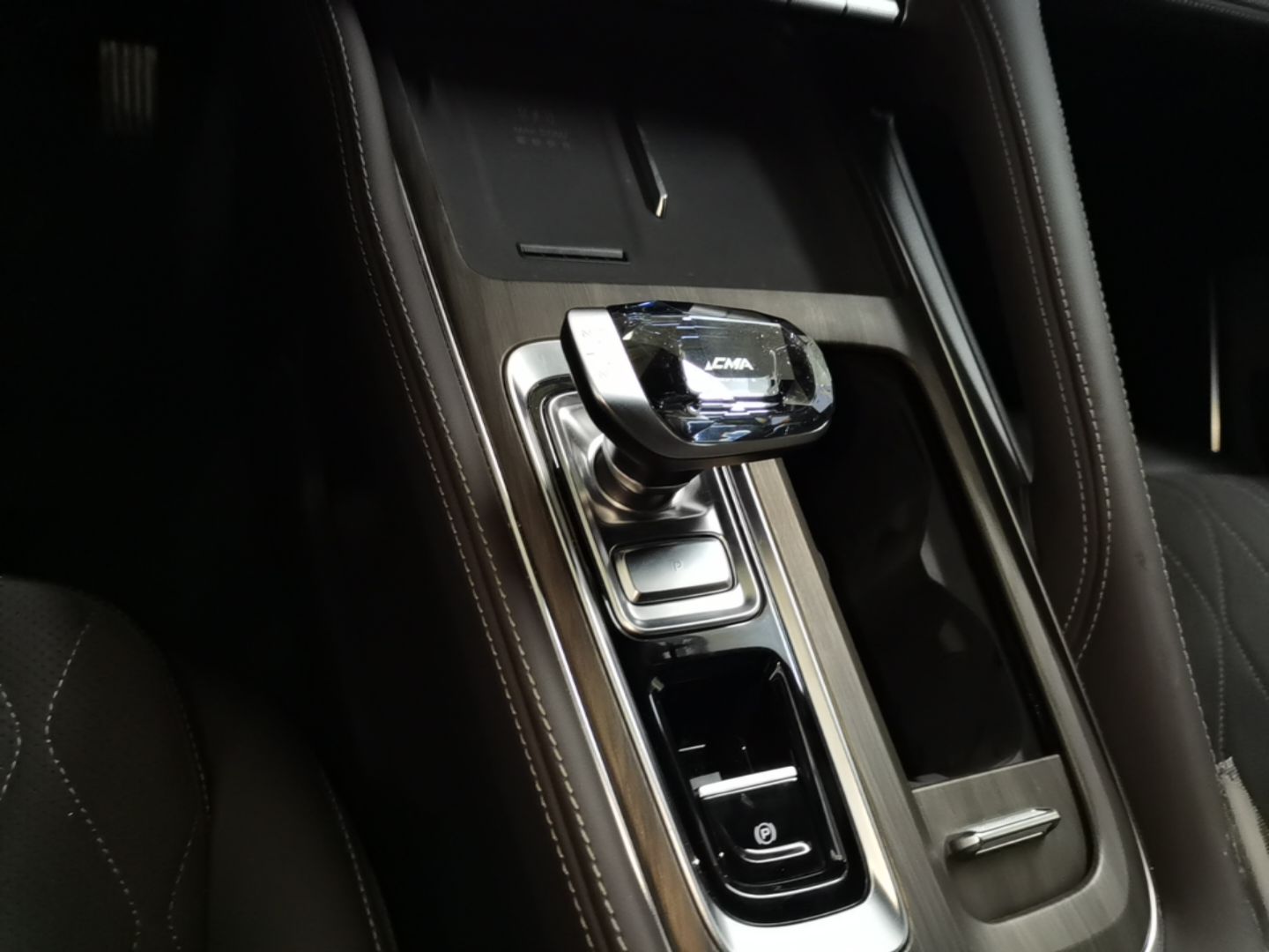 Geely Auto Monjaro L 2026 Model Oriental Yao 2.0TD Automatic Wangyue Edition — снимка 16