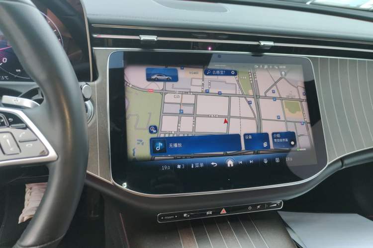 Used Mercedes-Benz E-Class 2024 E 300 L Stylish Model Audio And AC Panel