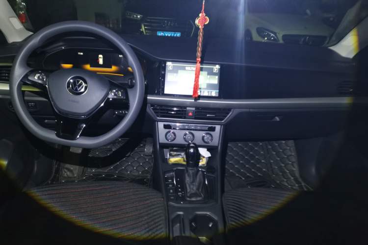 Used Volkswagen Lavida 2021 280TSI DSG Comfort Edition Center Console