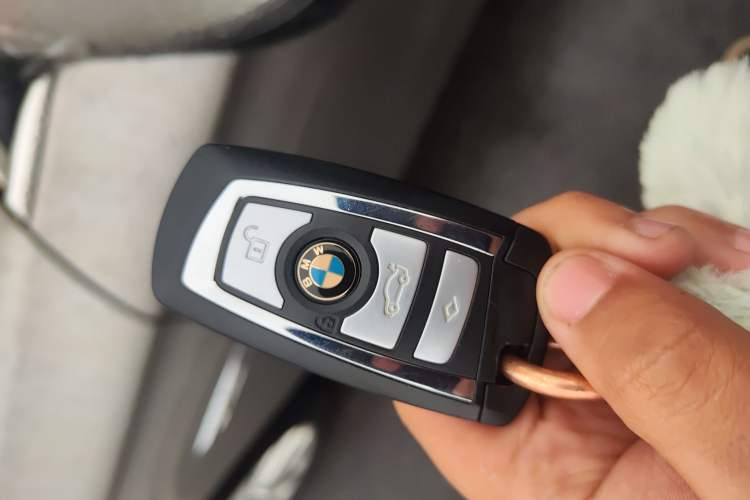 Used BMW 5 Series 2014 525Li Luxury Design Package
