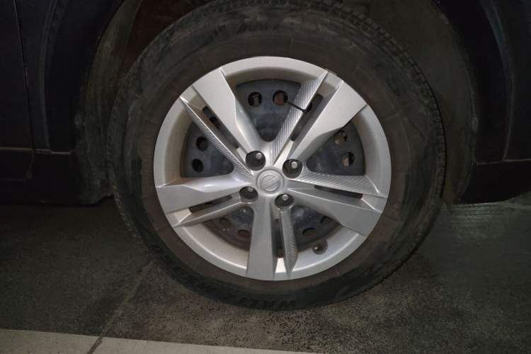 Used Nissan Kicks 2021 1.5L XE Manual Cool Edition
