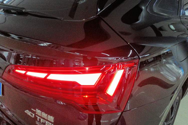 Used Audi Q5L Sportback 2022 40 TFSI Fashion Model Exterior 3