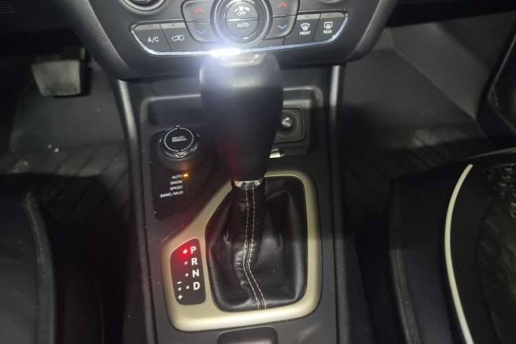 Used Jeep Cherokee 2017 2.4L Professional Smart Edition
