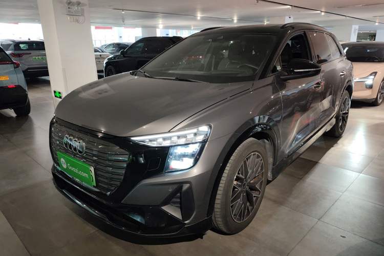 Used Audi Q5 e-tron 2022 40 e-tron Starlight Edition Mech Kit