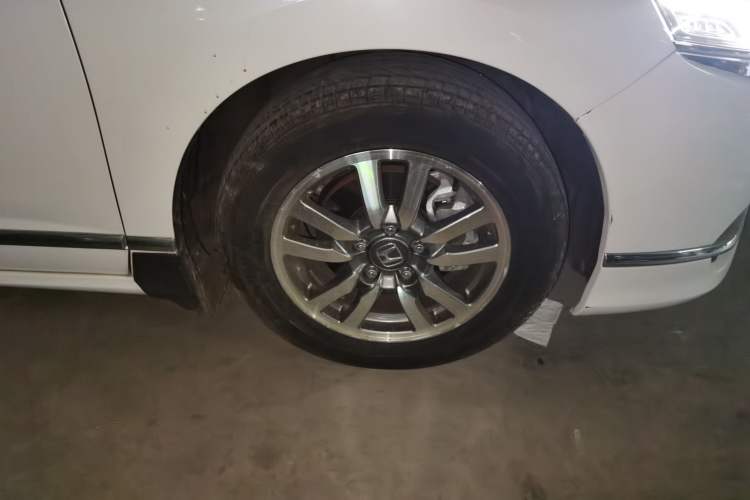 Used Honda Spirior 2017 2.0L Comfort Edition Right Front Wheel Hub