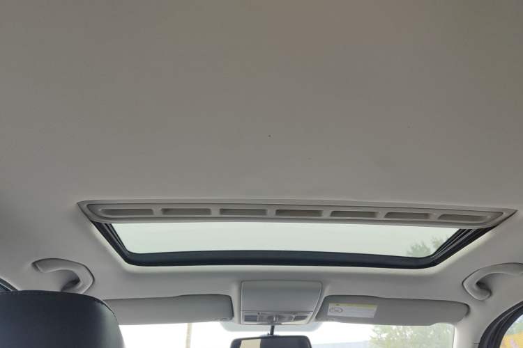 Used Volkswagen Gran Lavida 2013 1.6L Automatic Comfort Model