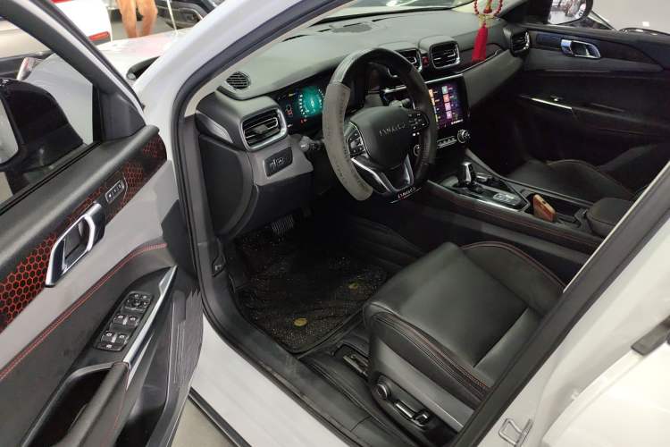 Used Lynk & Co 02 2019 1.5T DCT Two-Wheel Drive Pro Edition China VI Standard