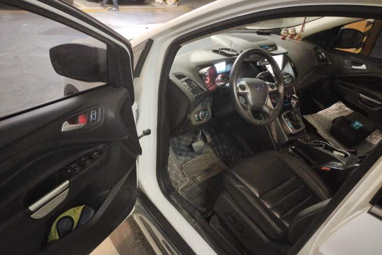 Used Ford Kuga 2015 2.0L GTDi Four-Wheel Drive Prestige Model
