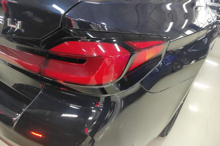 Used BMW 5 Series 2022 Second Facelift 525Li M Sport Package
