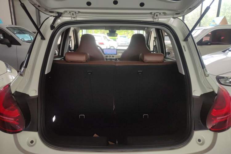 Used Wuling Bingo 2023 333 km Lingxi Connected Version Trunk