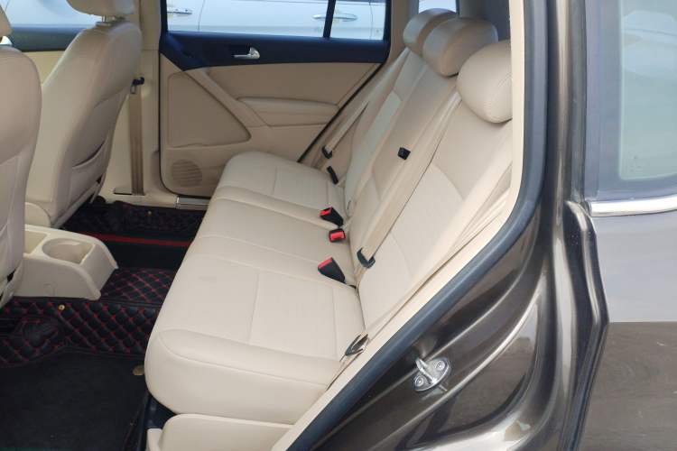 Used Volkswagen Tiguan L 2015 1.8TSI Manual Two-Wheel Drive Fashion Edition