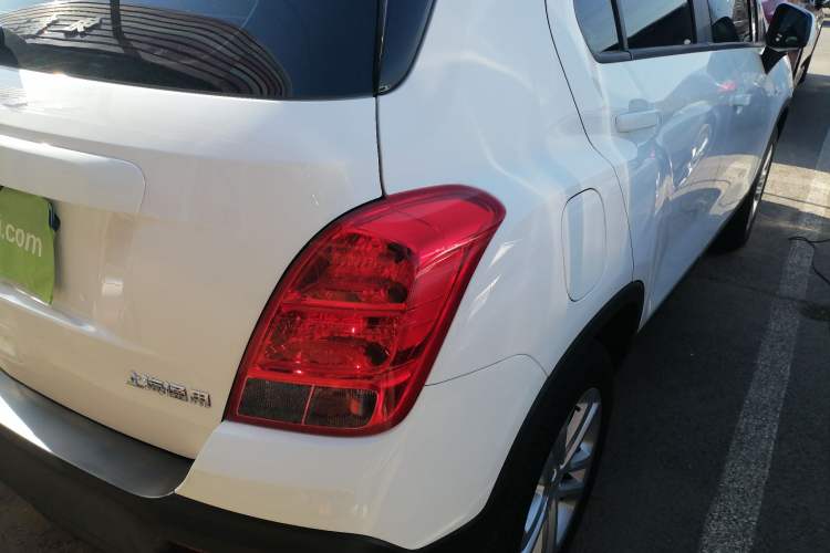 Used Chevrolet Trax 2016 1.4T Automatic Two-Wheel Drive Comfort Version with Sunroof