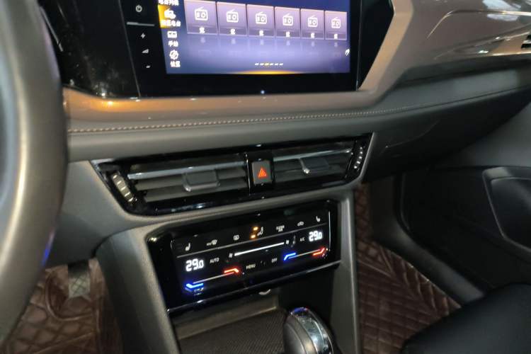 Used Volkswagen Tharu 2021 280TSI Two-Wheel-Drive Luxury Plus Edition