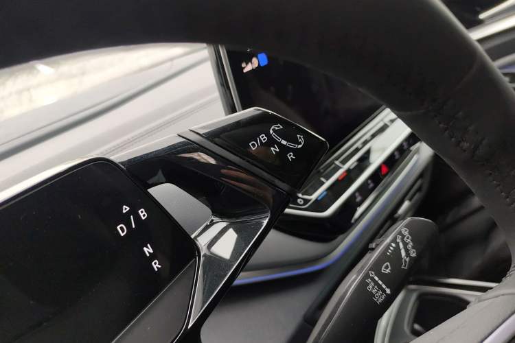 Used Volkswagen ID.4 CROZZ 2024 Facelifted PRO