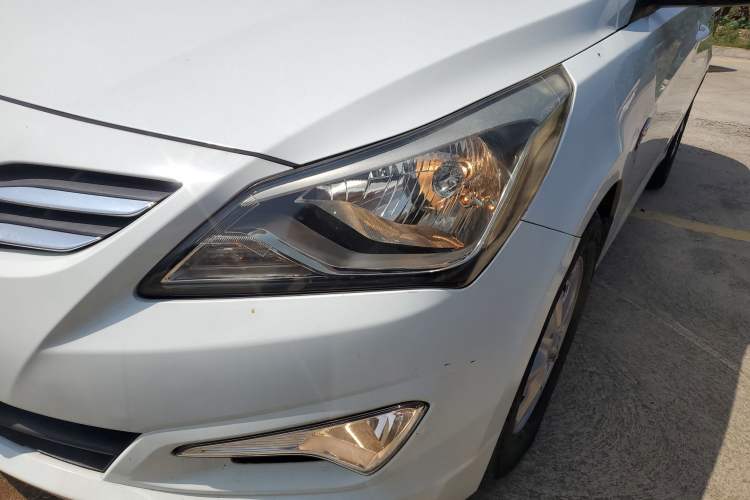 Used Hyundai Verna (older generation) 2016 1.4L Automatic Smart GLS