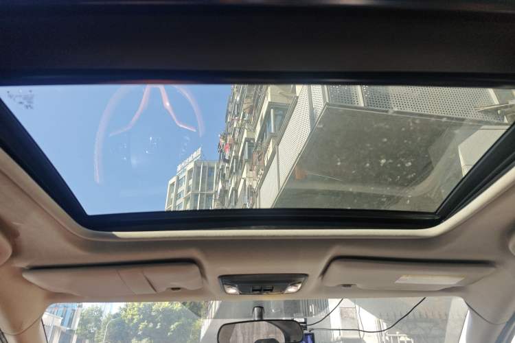 Used Honda Vezel 2015 1.8L CVT 2WD Luxury Model
