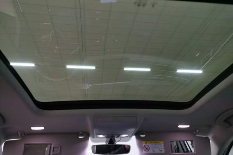 Used Volkswagen Tiguan L 2022 330TSI Automatic Two-Wheel Drive R-Line Enhanced Edition