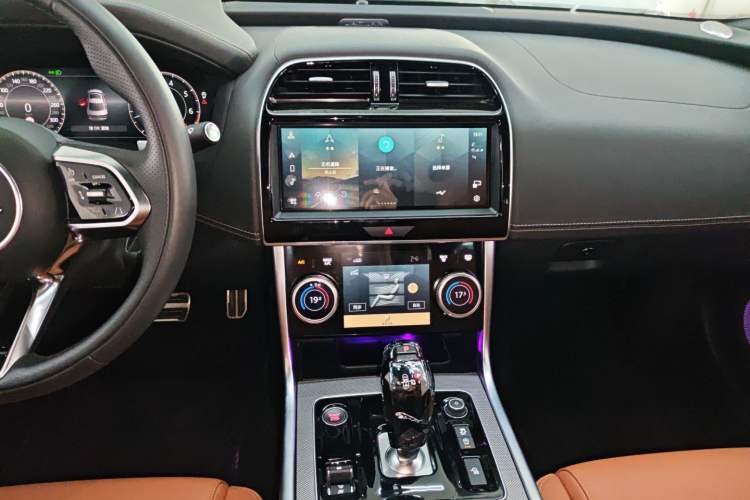 Used Jaguar XEL 2025 2.0T 250 PS R-DYNAMIC 90th Anniversary Edition