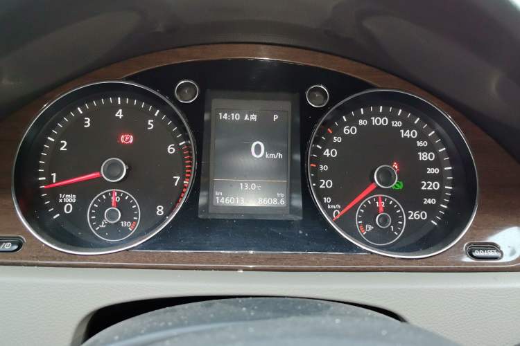 Used Volkswagen Magotan 2015 2.0 TSI Prestige Model Instrument Cluster
