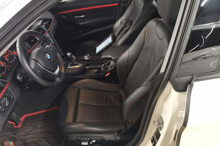 Used BMW 3 Series GT 2016 320i Design Package Edition