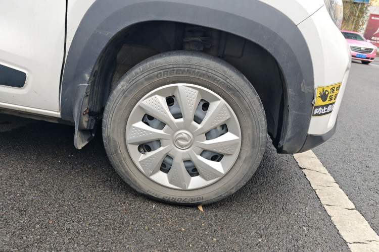 Used Dongfeng NAMMI EX1 2021 Quality Edition Right Front Wheel Hub