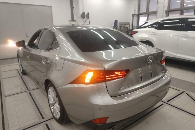 Used Lexus IS 2015 200t F SPORT